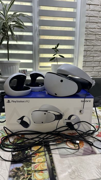 VR2, окуляри віртуальної реальності