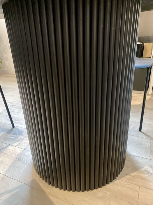 Okragly STÓŁ do jadalni na jednej nodze