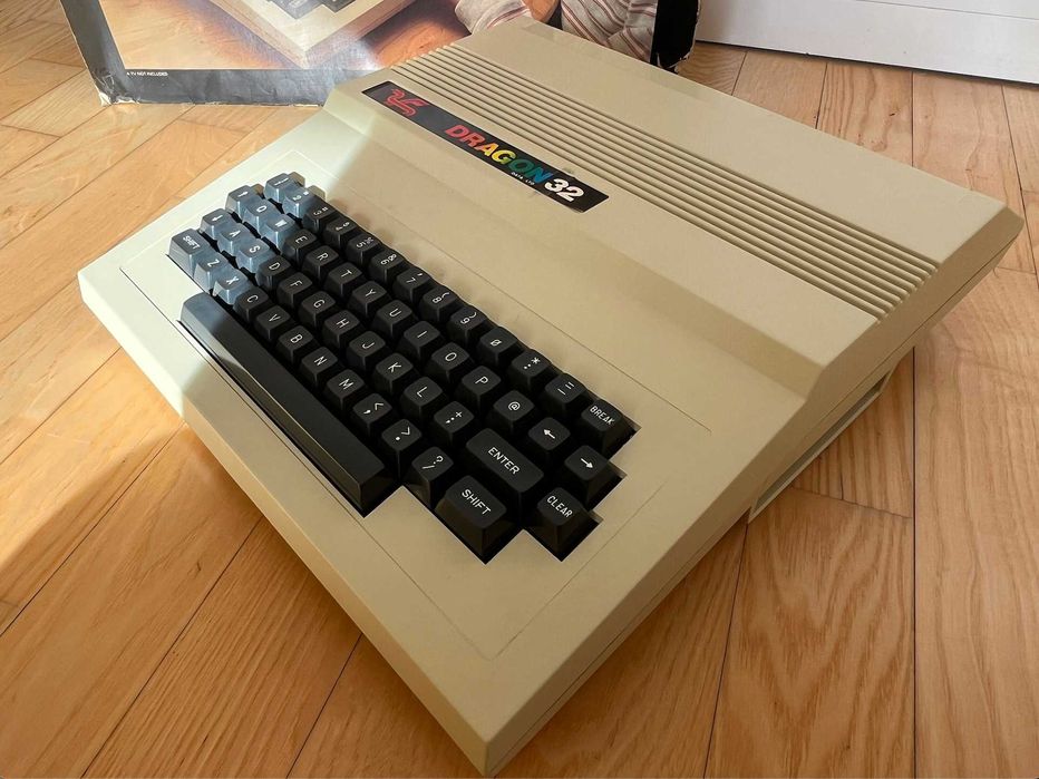 Dragon 32 retro komputer 8bit retro 8-bit Dragon32 commodore c64
