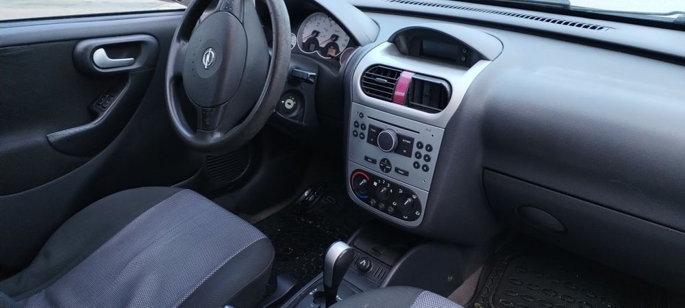 Opel corsa automático