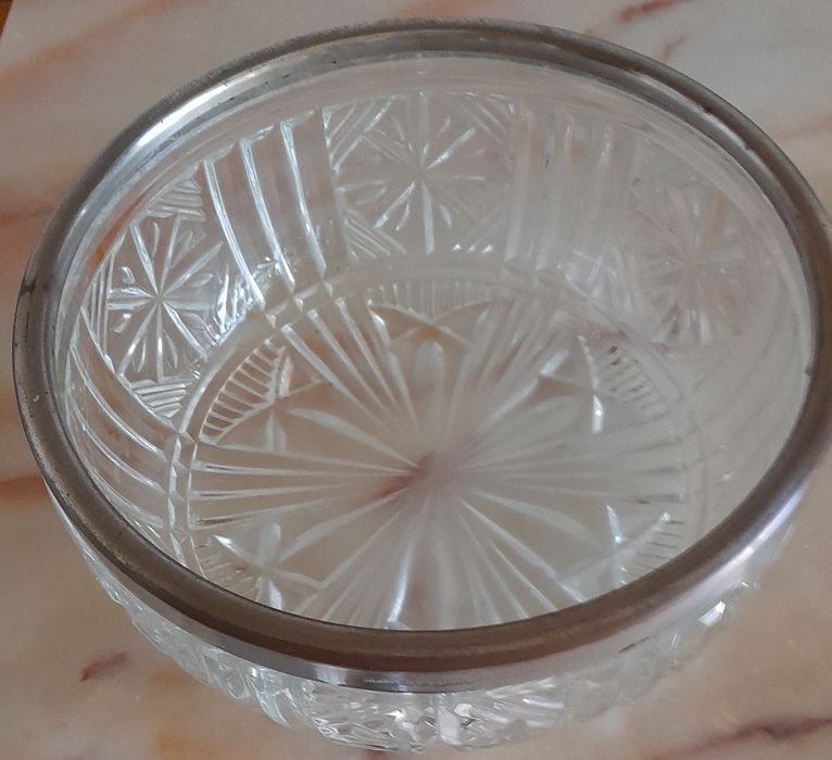 Taça vidro transparente vintage com 28 cm e fabricada na Inglaterra