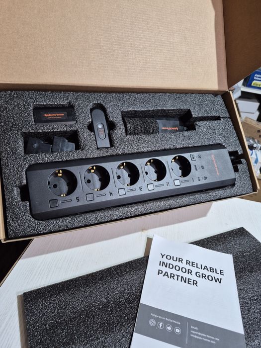 Розумний мережевий фільтр Spider Farmer GGS-AC5.