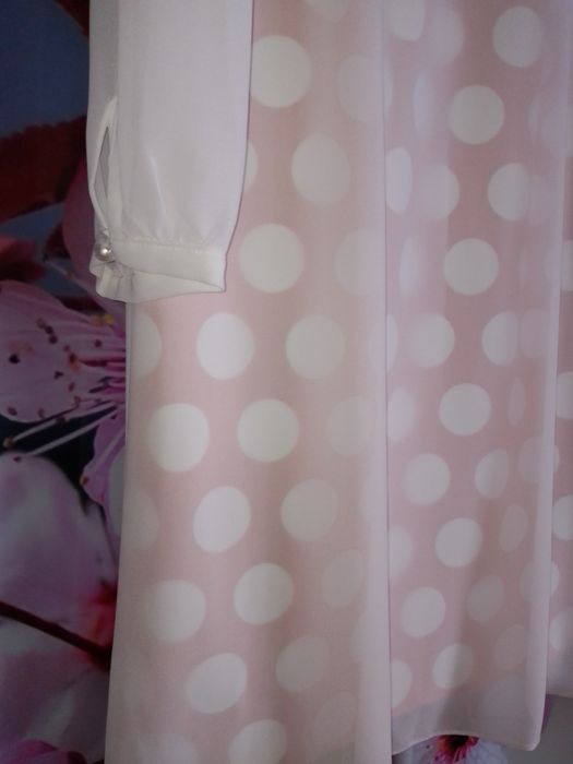 Нарядна ніжна сукня