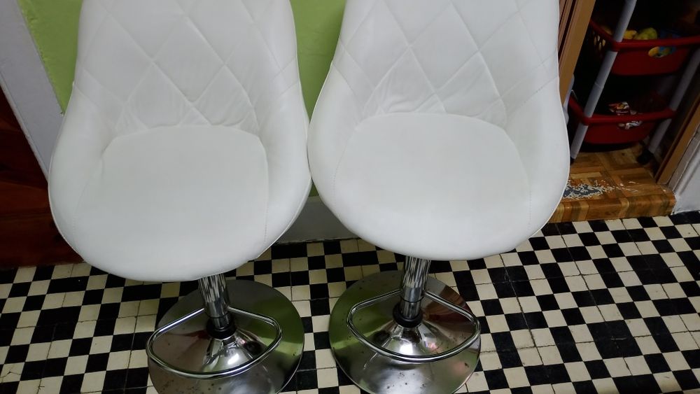 Vendo 2 bancos de elevação