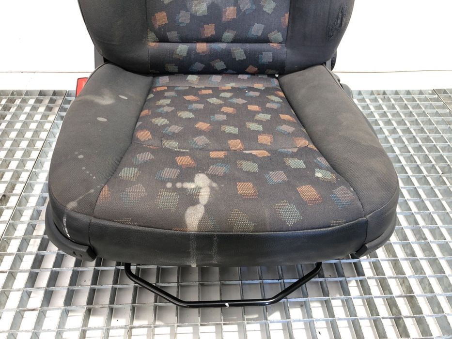 FOTEL LEWY PRZÓD MERCEDES W639 Bus SIEDZENIE PRZEDNI, LEWA