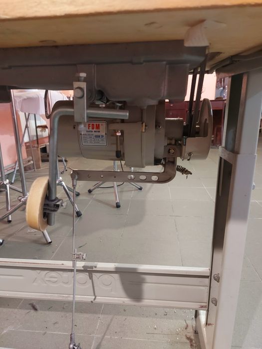 Продам машинку швейную  промисловую
