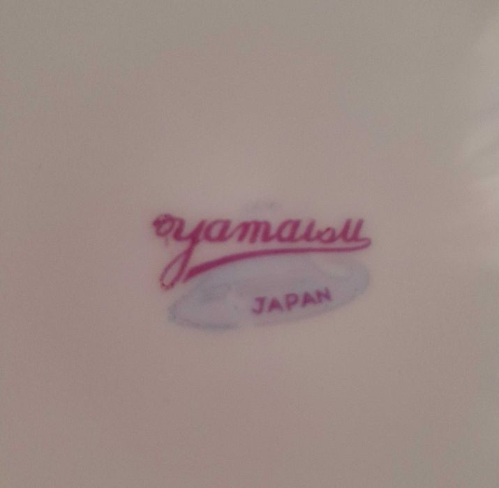 Тарелки для первых и вторых блюд, глубокие и плоские, времен СССР: