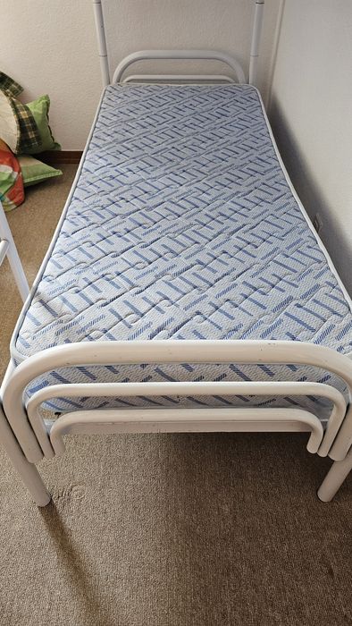 Beliche com Colchões (Excelente Estado)