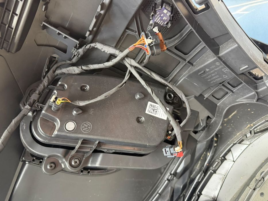 Передній бампер Volkswagen id4 GTX