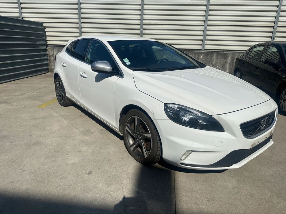 VOLVO V40 1.6 T4 180CV R-DESIGN DE 2015