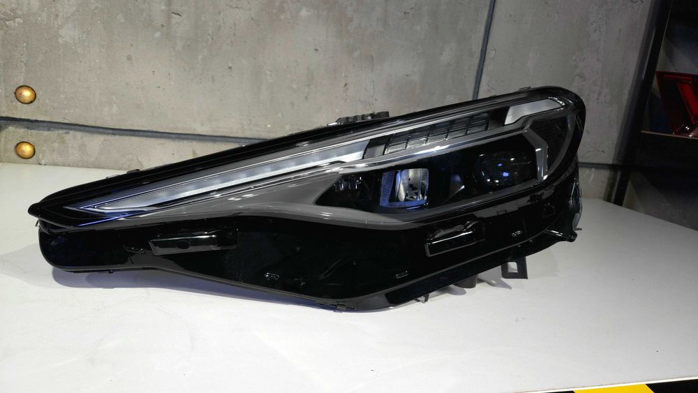 Audi Q5 SQ5 8MA 2025 2026 Matrix LED фари комплект OEM Європа S line facelift 2024 2025 2026