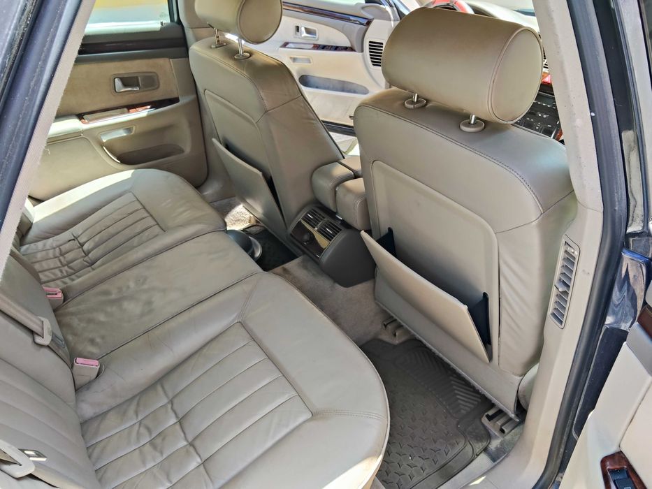 Audi A8 2.5d  v6