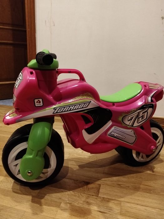 Moto equilíbrio - Injusa Tundra Tornado Pink