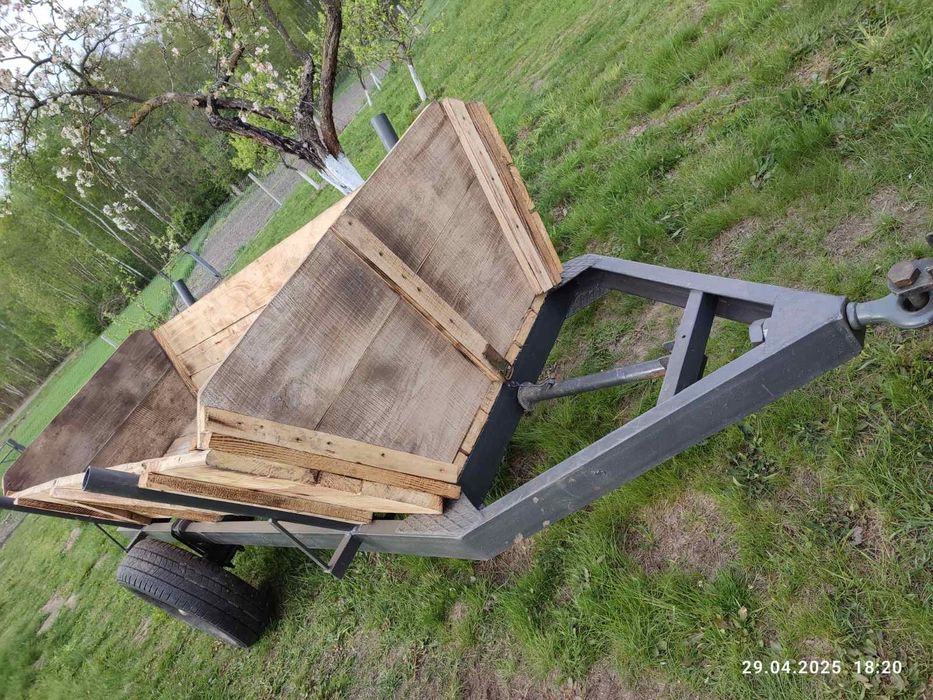 Продам прицеп до трактора.