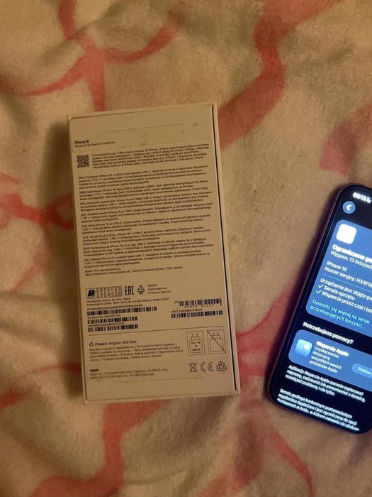 iPhone 16 różowy  128 gb z gwarancją - idealny stan