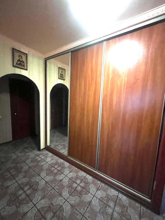 Продаж 5-ти кімнатноі квартири