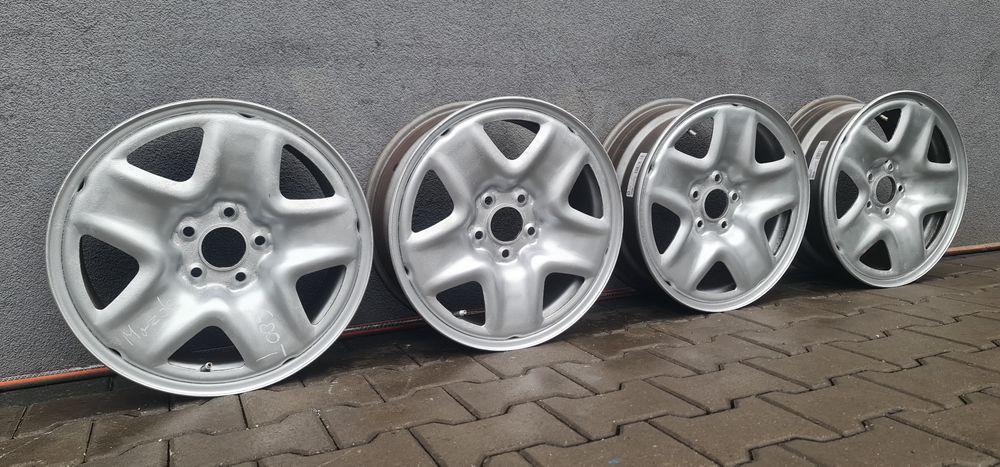 "17 5x114.3 Kia Hyundai Mazda Toyota