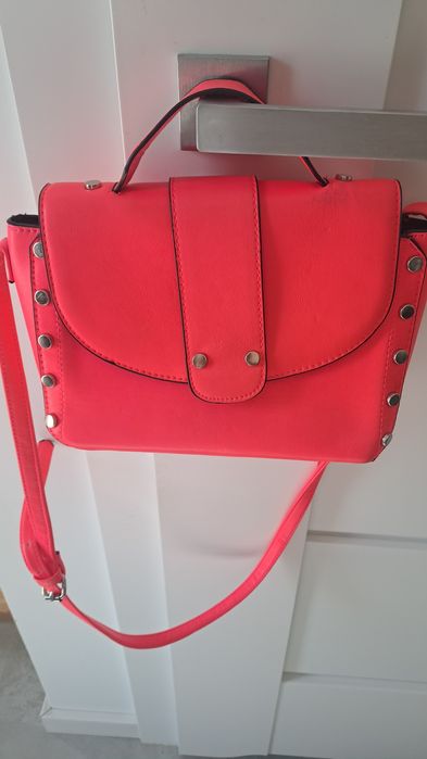 Stradivarius torebka fuksja ciemny róż