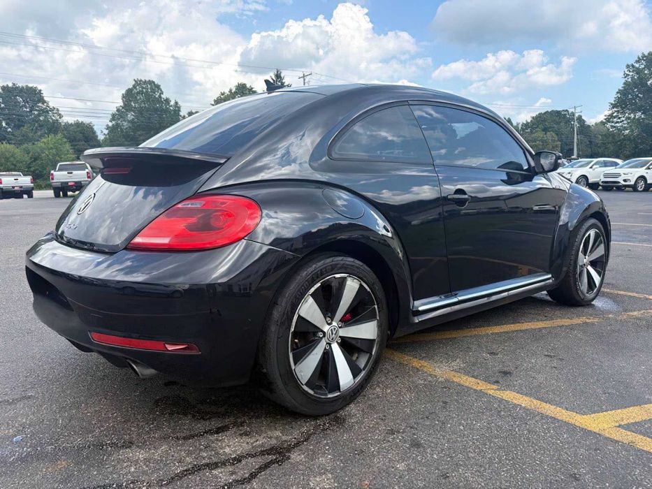 Volkswagen Beetle      2015