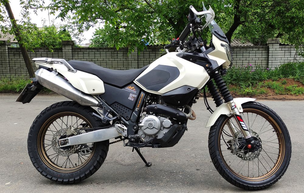 Geon Grandtour (Shineray Elcrosso 400)