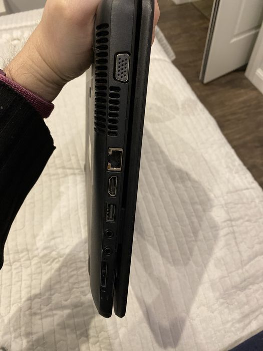 Ноутбук HP Compaq Presario CQ58
