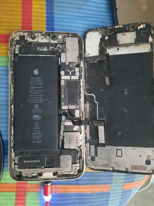 Iphone 11 на запчасти