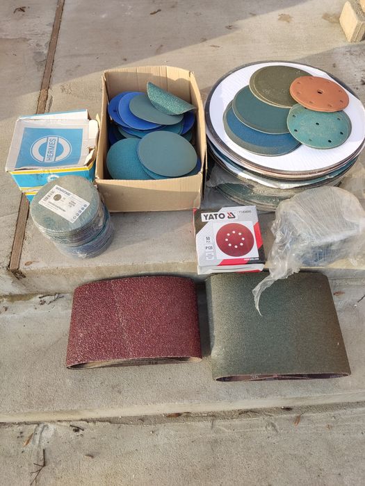 ちょも購入ページ。 Szlifierka mimośrodowa Yato 150mm + papier duzy zestaw Sosnowiec