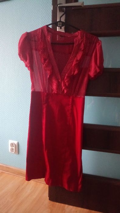 czerwona sukienka