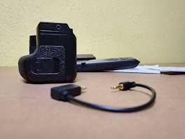Punho de Bateria Neewer NW-A6600 com Comando 2.4G Sony (NOVO NA CAIXA)