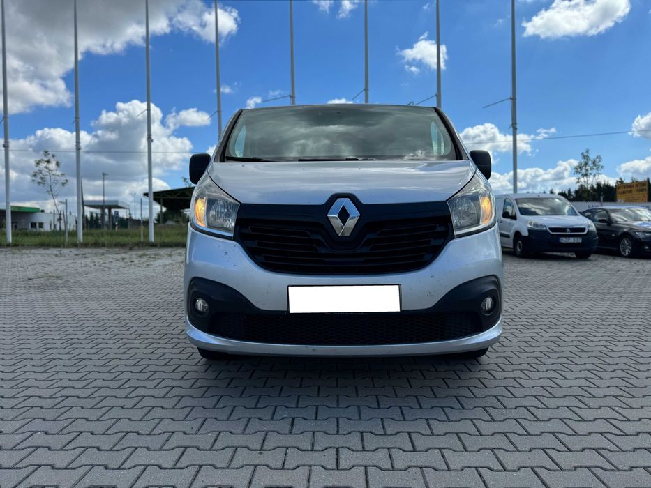 Wynajem Wypożyczalnia Samochodów Osobowych Renault Trafic 9 osobowy BUS