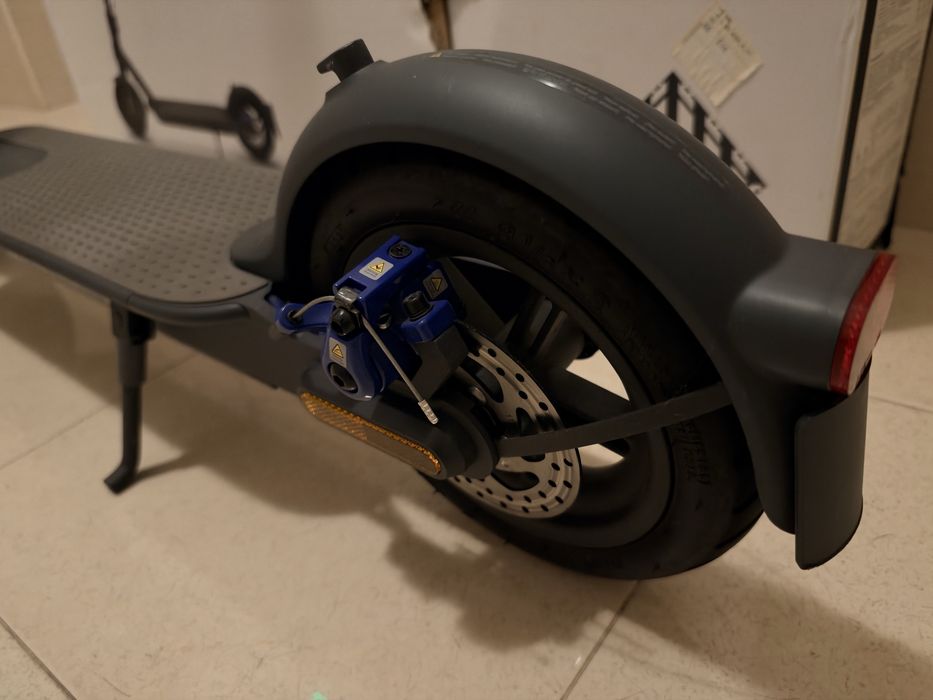 Xiaomi Mi Electic Scooter 3