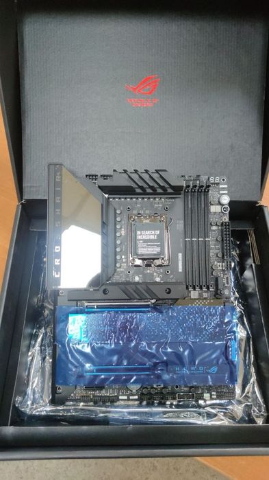 Материнська плата Asus ROG CROSSHAIR X670E HERO/Гар 3 міс/SiliconFox
