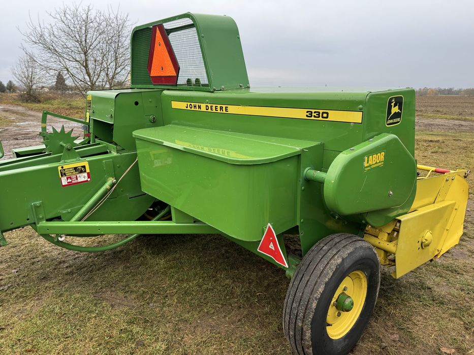 Пресс подборщик JOHN DEERE 330 Тюкопрес, Прес підбирач