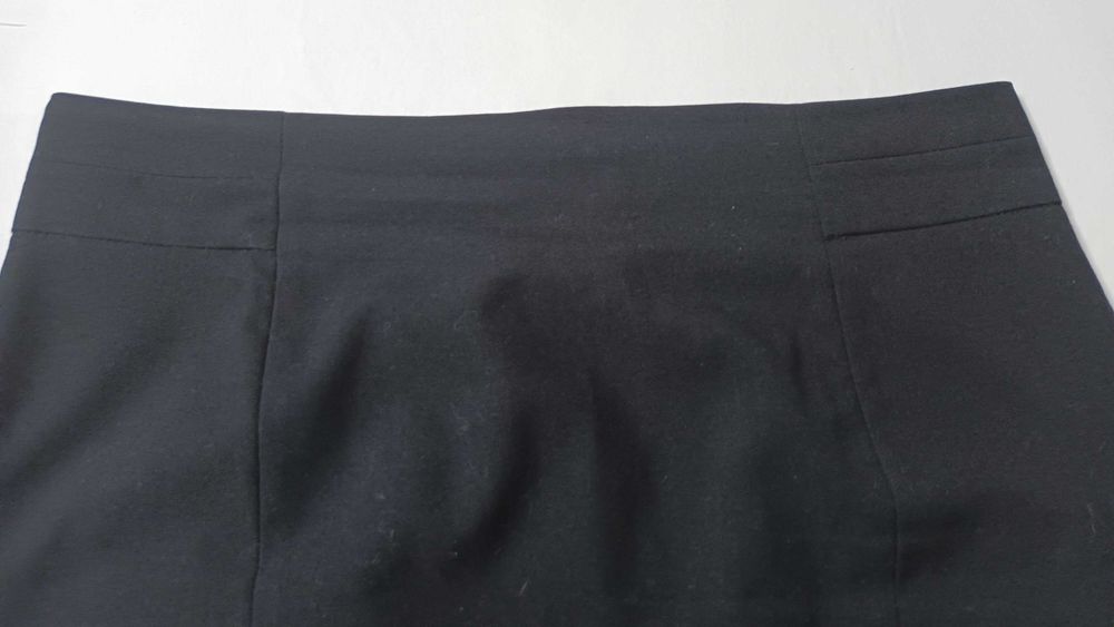 Saia preta da Zara