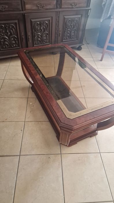 Mesa de centro.em carvalho e vidro