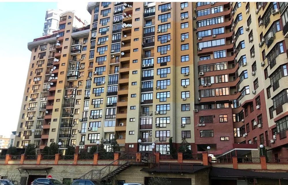 Продаж ВИДОВОЇ 3-кімн. квартири на Печерську, 14-й поверх, ЖК Творець