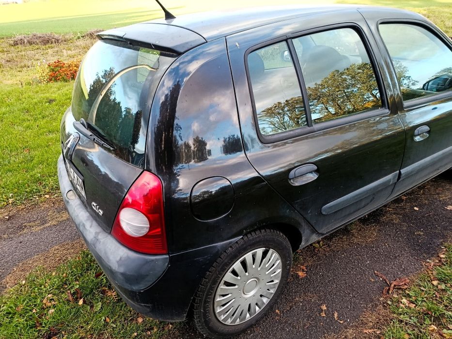 Sprzedam Renault Clio 2003r