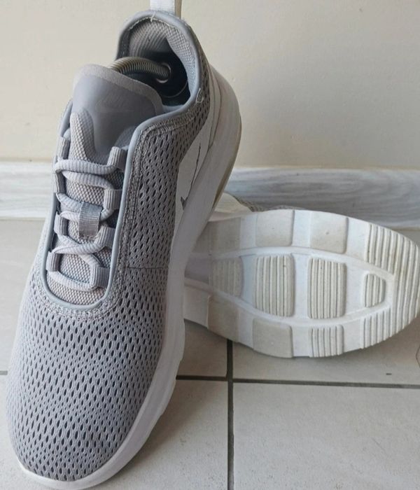 Nike Air Max Motion 2 sportowe męskie r. 42 lekkie!