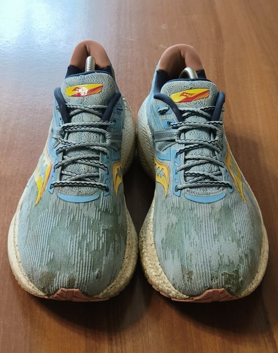 Кросівки спортивні чоловічі бігові Saucony Triumph 20 42.5 розмір