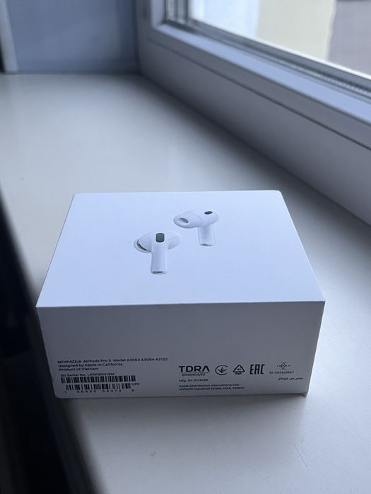 AirPods pro 3 є накладна від цитруса