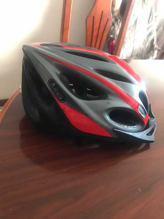 Capacete ABUS para ciclismo
