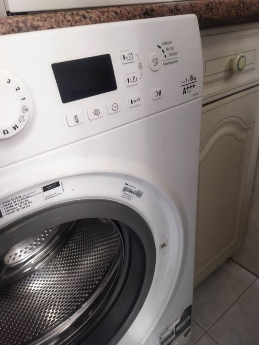Máquina lavar roupa hotpoint Ariston, para reparação, muito bom estado