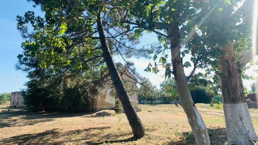 Продается участок в центре села