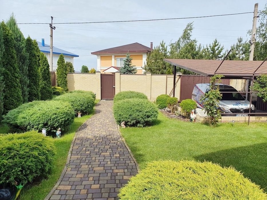 Продам дом с ремонтом Новоалександровка