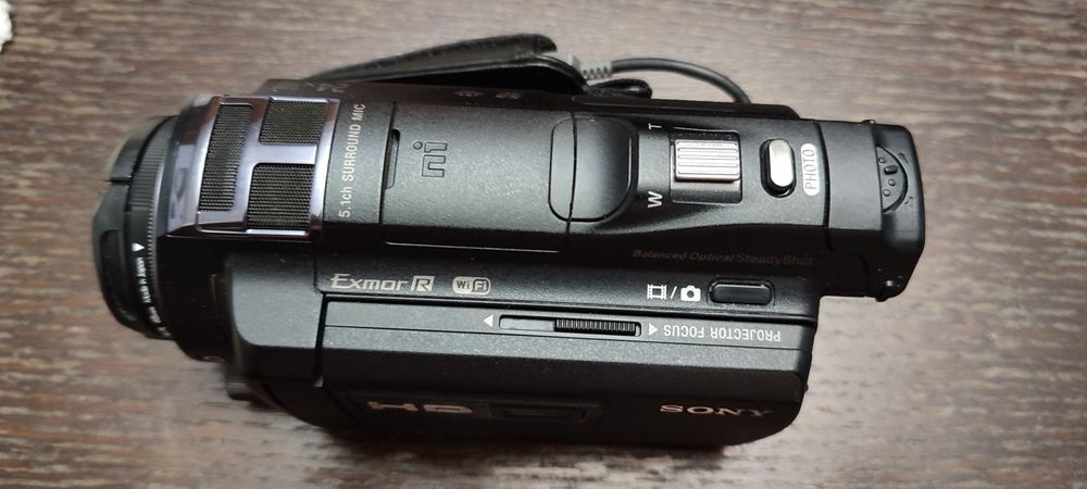 Kamera Sony HDR PJ810E +Mega pakiet