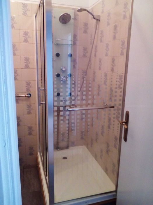 Quartos para Arrendamento / Tudo Incluído