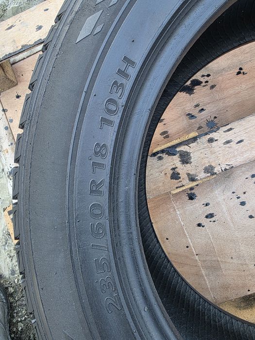Шина одиночка запаска Нова Kumho  Citi Venture 235/60r18