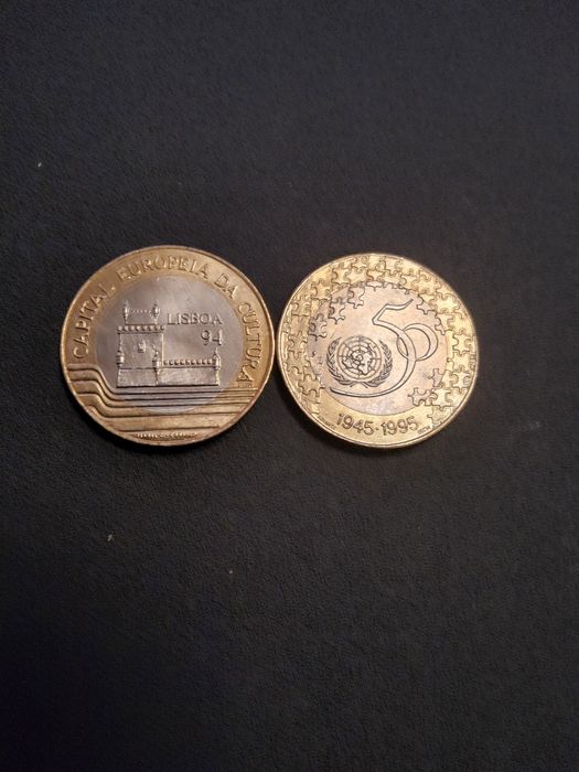 2 moedas de 200 escudos