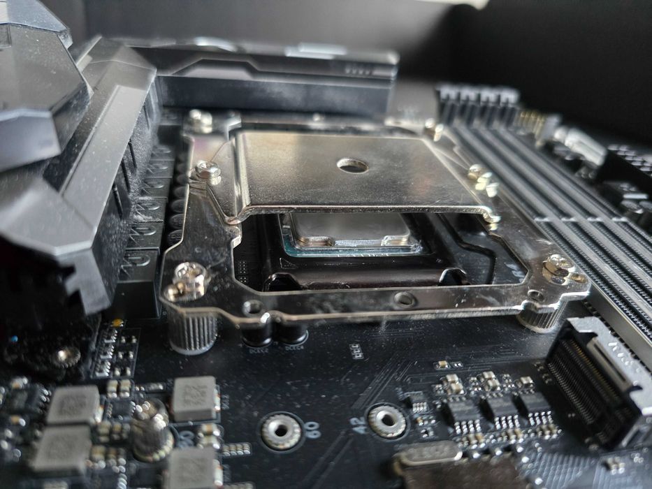 Płyta główna Gigabyte Aorus Z370 Gaming 5, CPU i5-8500, chłodzenie Thermalright - ZESTAW