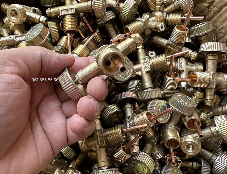 Кран/вентиль для туристических газовых баллонов с трубочкой ОПТ